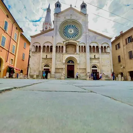 Duomo 12 Apartment Modena